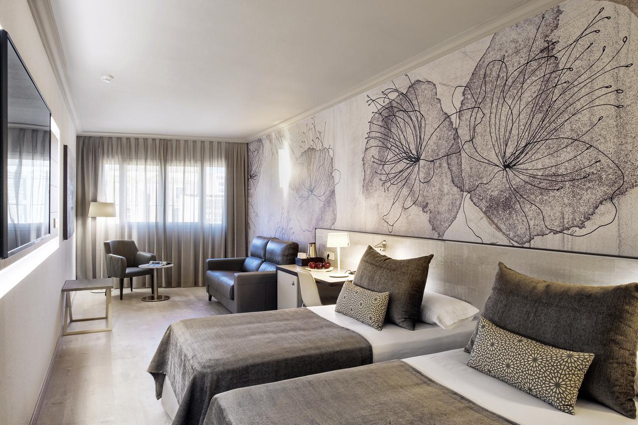 Deluxe Triple Room Spa Access
